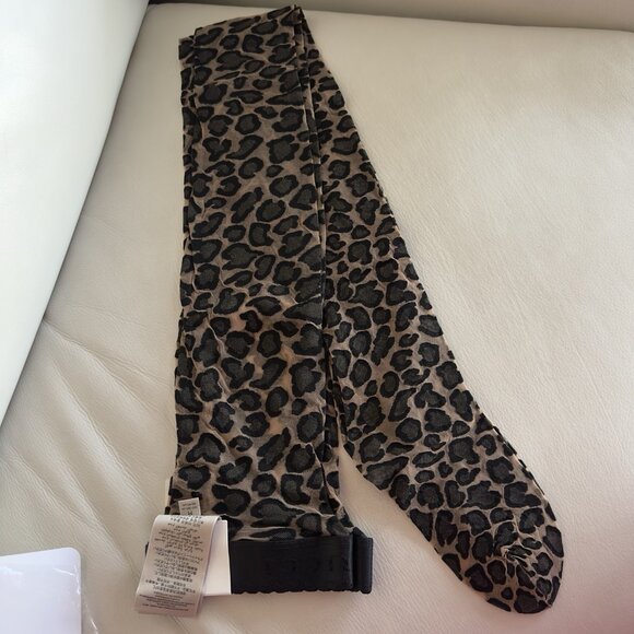 NEW Authentic $380 Gucci GG Signature Stretch Knit Leopard Print Tights Sz M - Picture 3 of 7